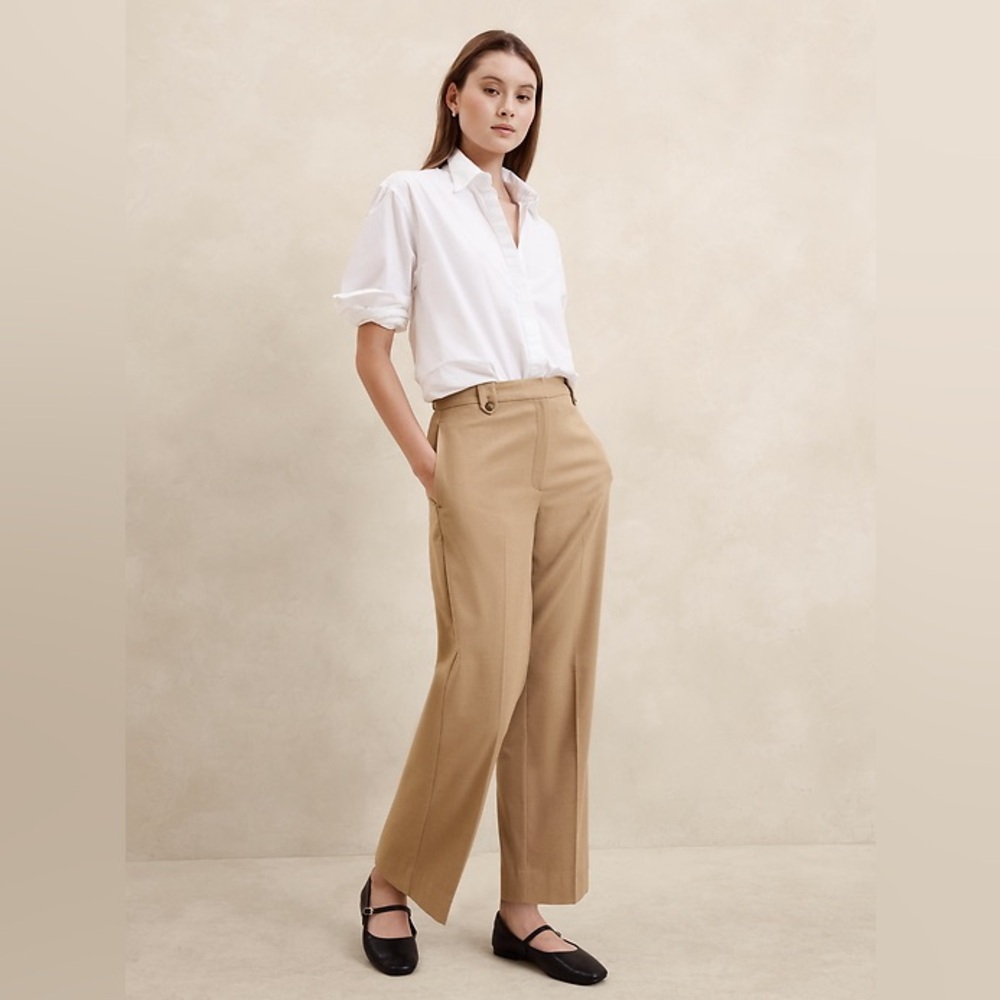 Banana Republic Factory Flannel Straight Trouser in Camel Heather